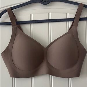 Brown Dark Taupe Seamless Wireless Smoothing Bra Medium